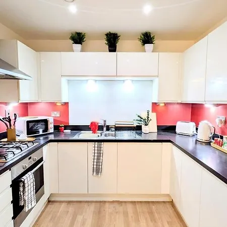 Apartment Stylish Bristol Harbourside Apartment
