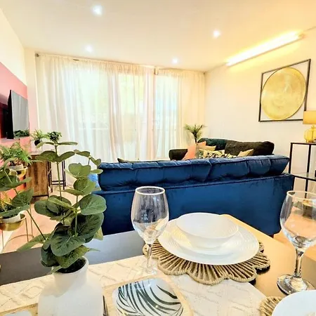 Stylish Bristol Harbourside Apartment Apartment
