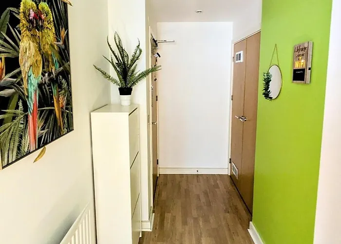 Stylish Harbourside 布里斯托