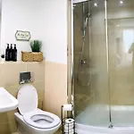 דירה Stylish Harbourside בריסטול