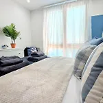 דירה Stylish Harbourside