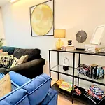 Stylish Harbourside דירה בריסטול