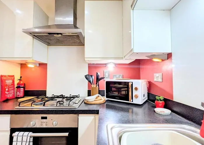 Апартаменты Stylish Harbourside *