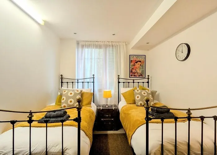 דירה Stylish Harbourside בריסטול