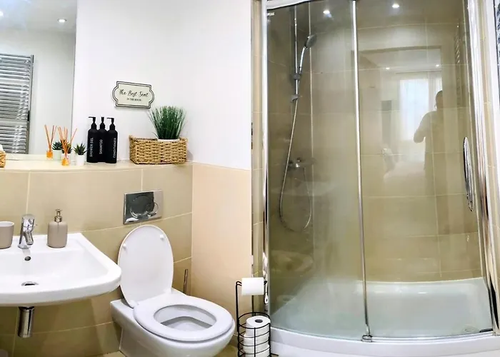 דירה Stylish Harbourside בריסטול